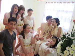 ชุดไทยเพื่อนเจ้าสาว เช่าที่แบมบี้ เวดดิ้ง ห้วยขวาง